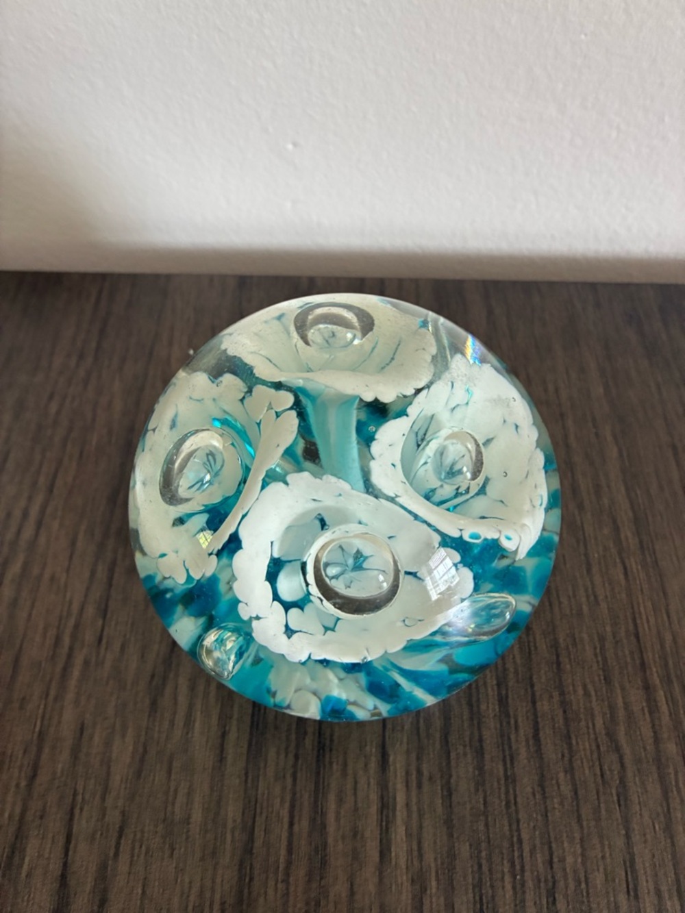 VTG LIGHT BLUE FLORAL ART GLASS PAPERWEIGHT - Picture 2 of 6